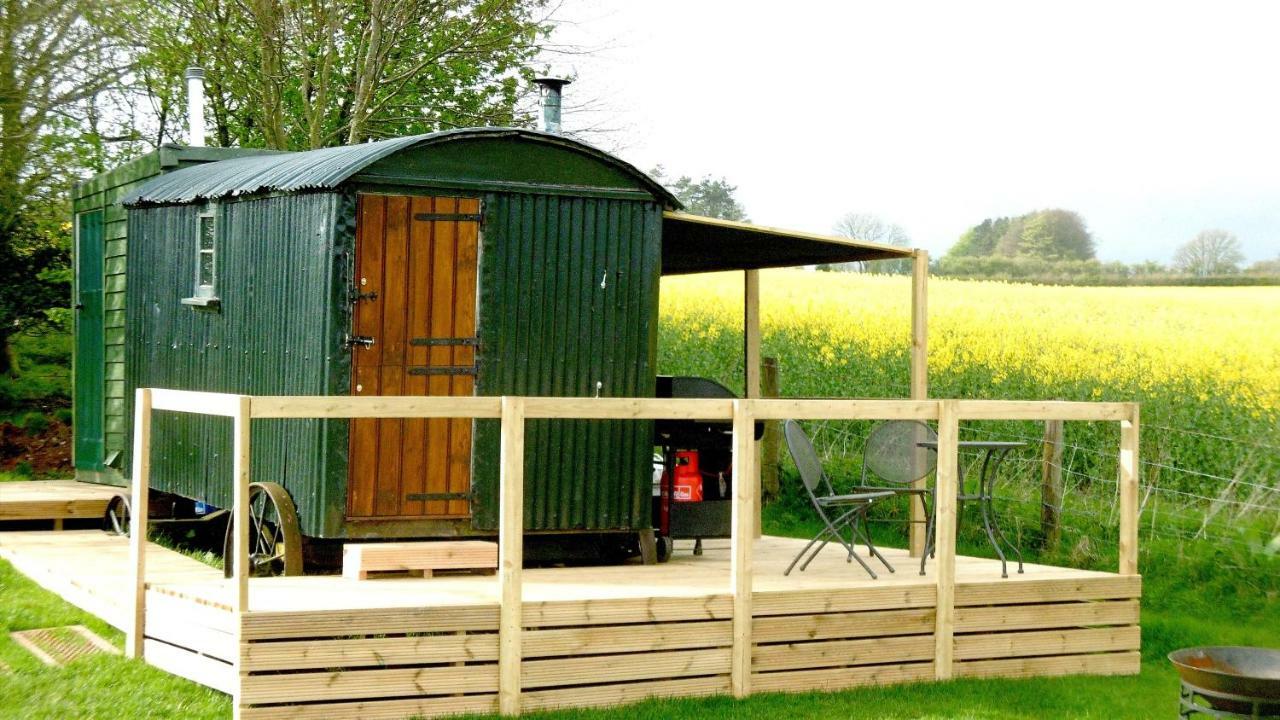 Hotel Shepherd'S Hut Blandford Forum Esterno foto